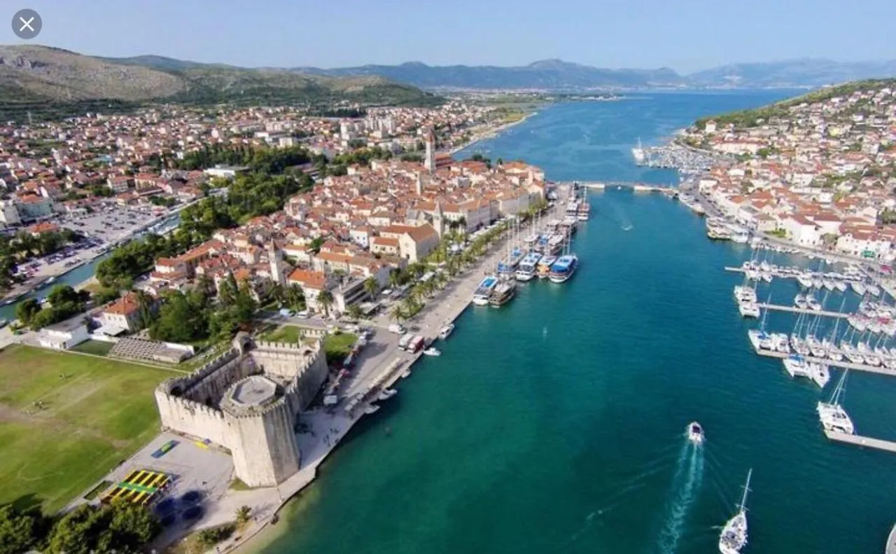 Ive Apartment Trogir 0*,  Croatia